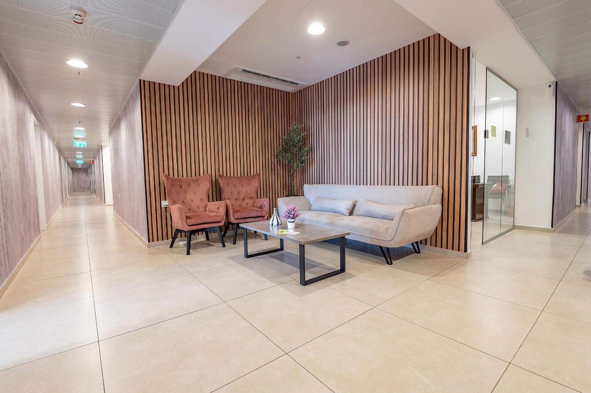 Hi-Yam Seaview Apartments & Suites - יש ממ"ד バト・ヤム エクステリア 写真