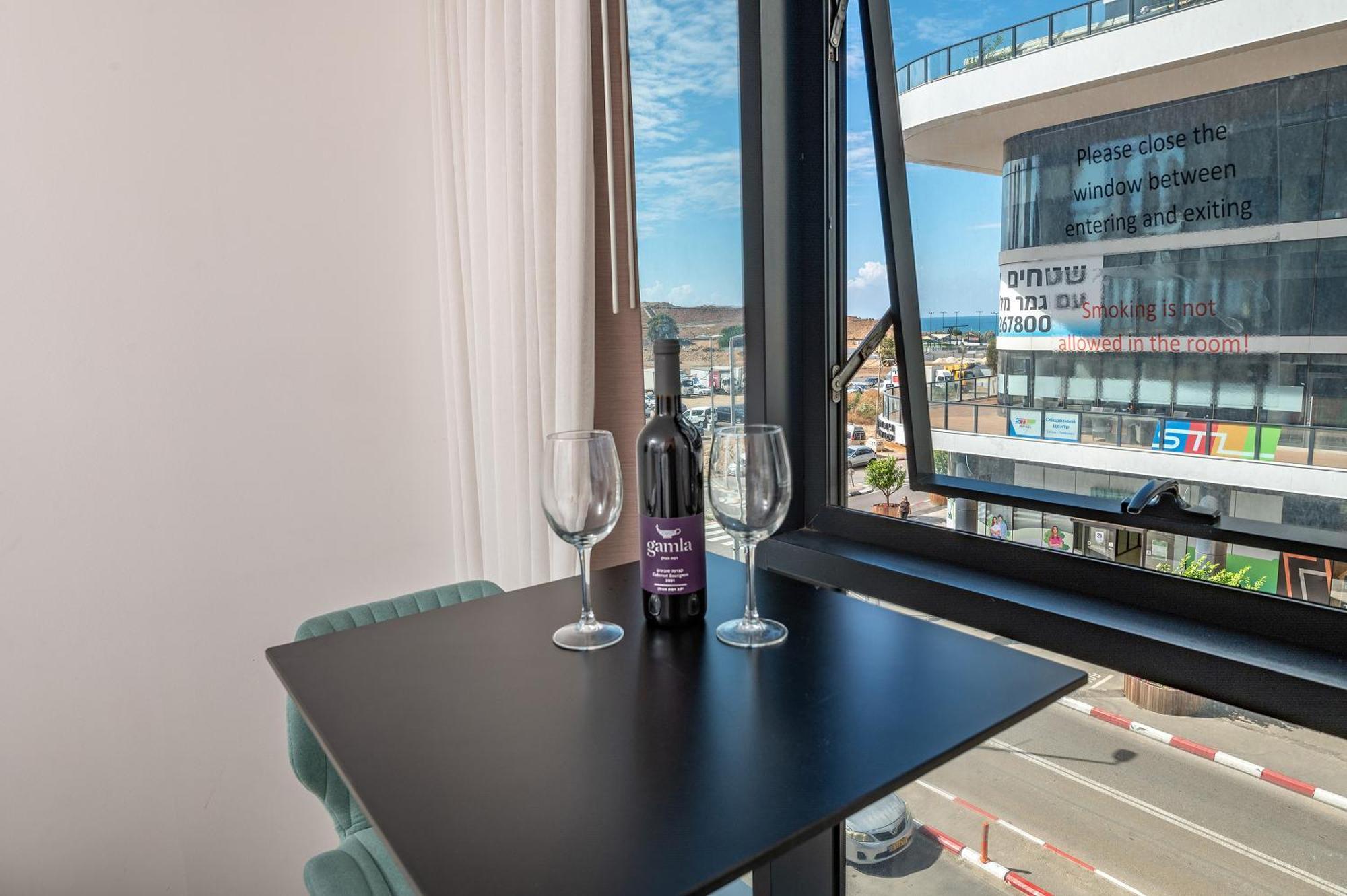 Hi-Yam Seaview Apartments & Suites - יש ממ"ד バト・ヤム 部屋 写真