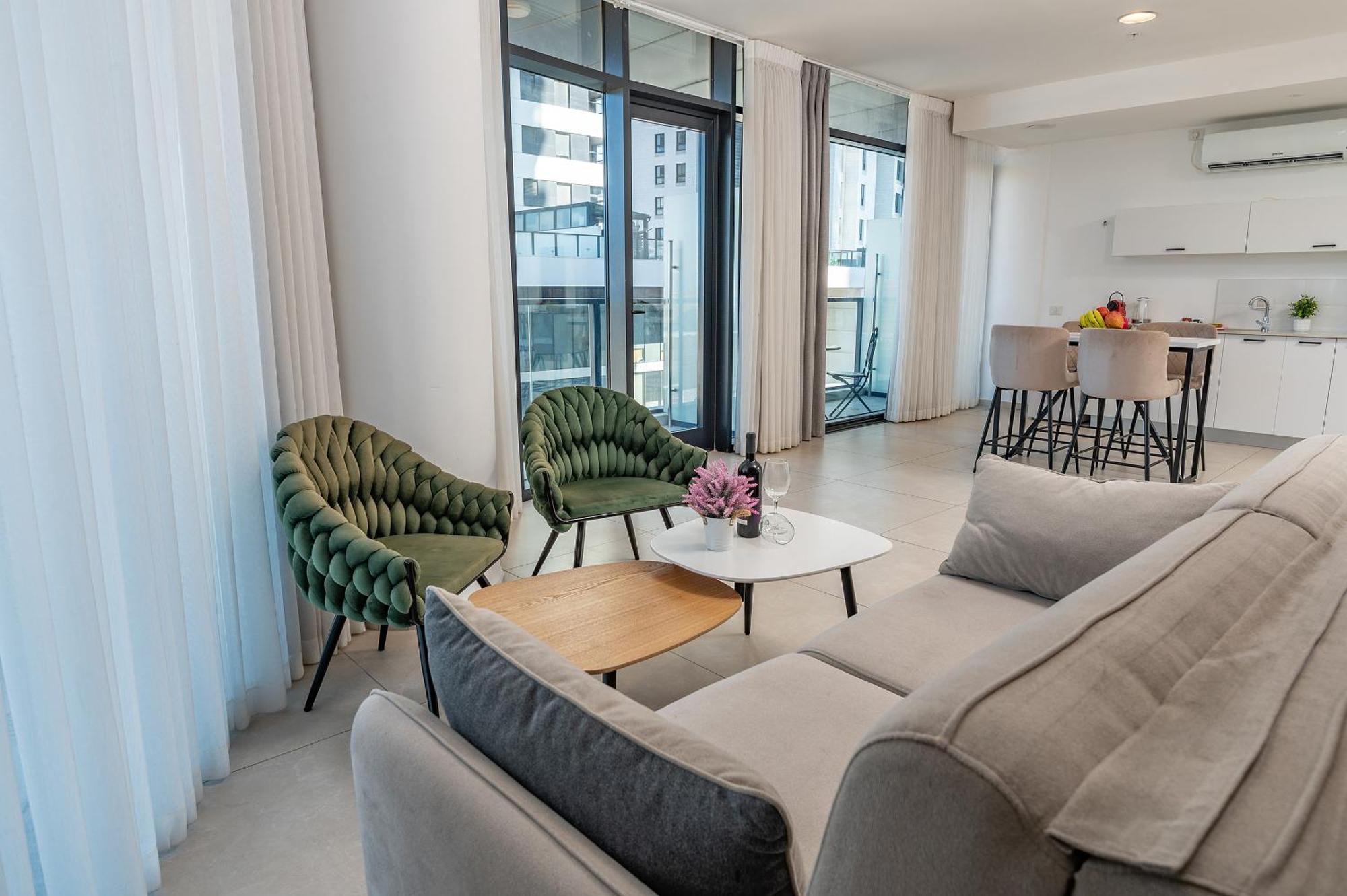 Hi-Yam Seaview Apartments & Suites - יש ממ"ד バト・ヤム 部屋 写真