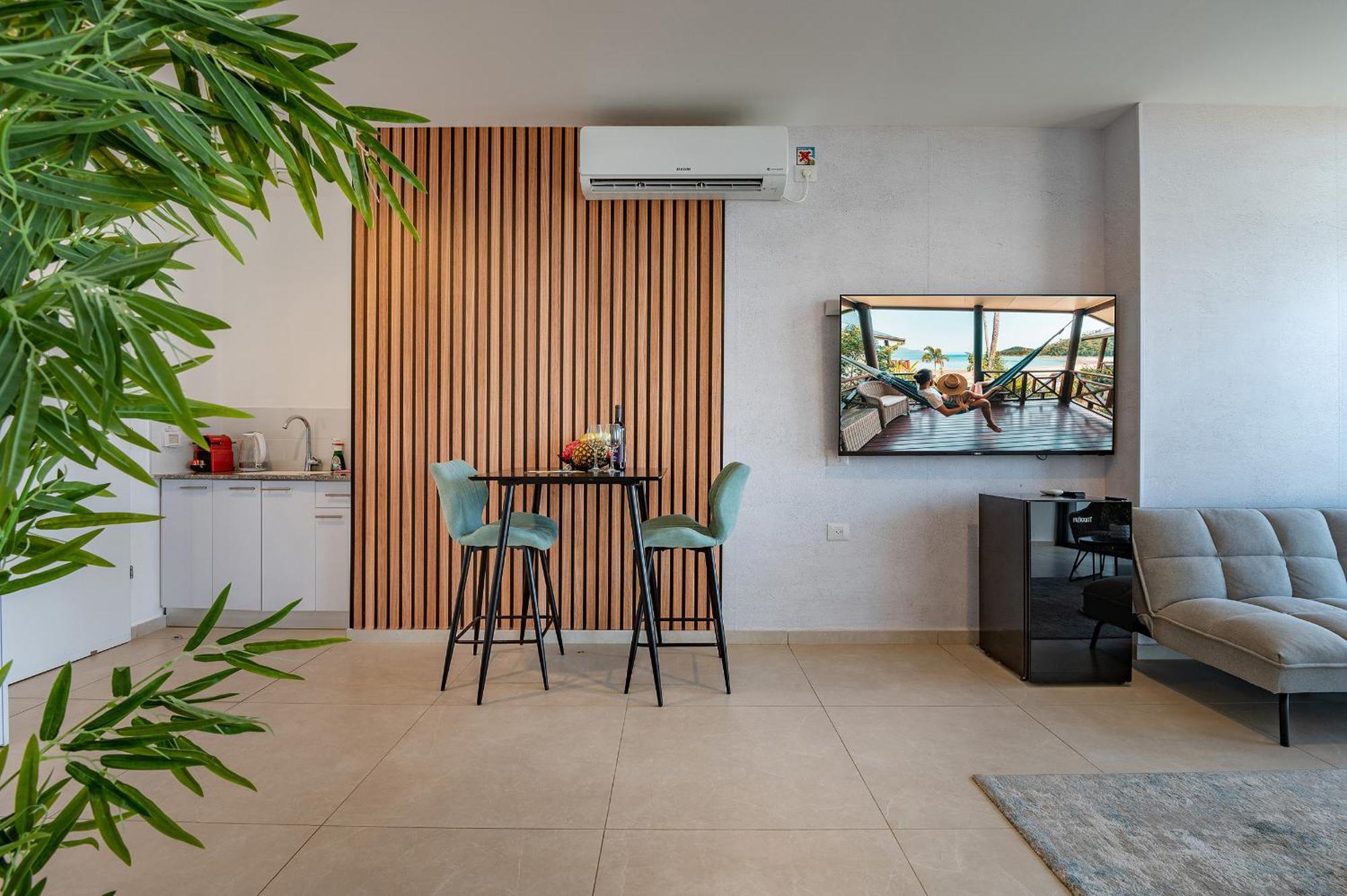 Hi-Yam Seaview Apartments & Suites - יש ממ"ד バト・ヤム 部屋 写真