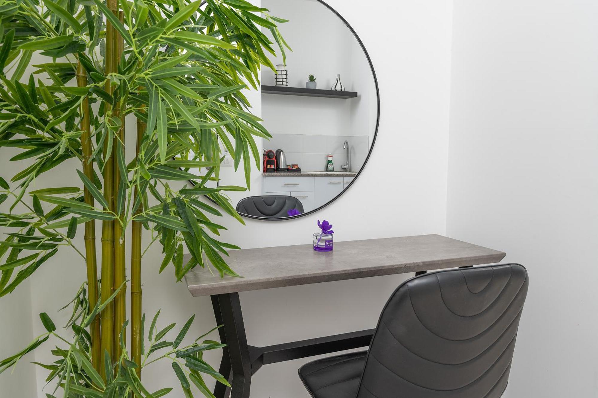 Hi-Yam Seaview Apartments & Suites - יש ממ"ד バト・ヤム 部屋 写真